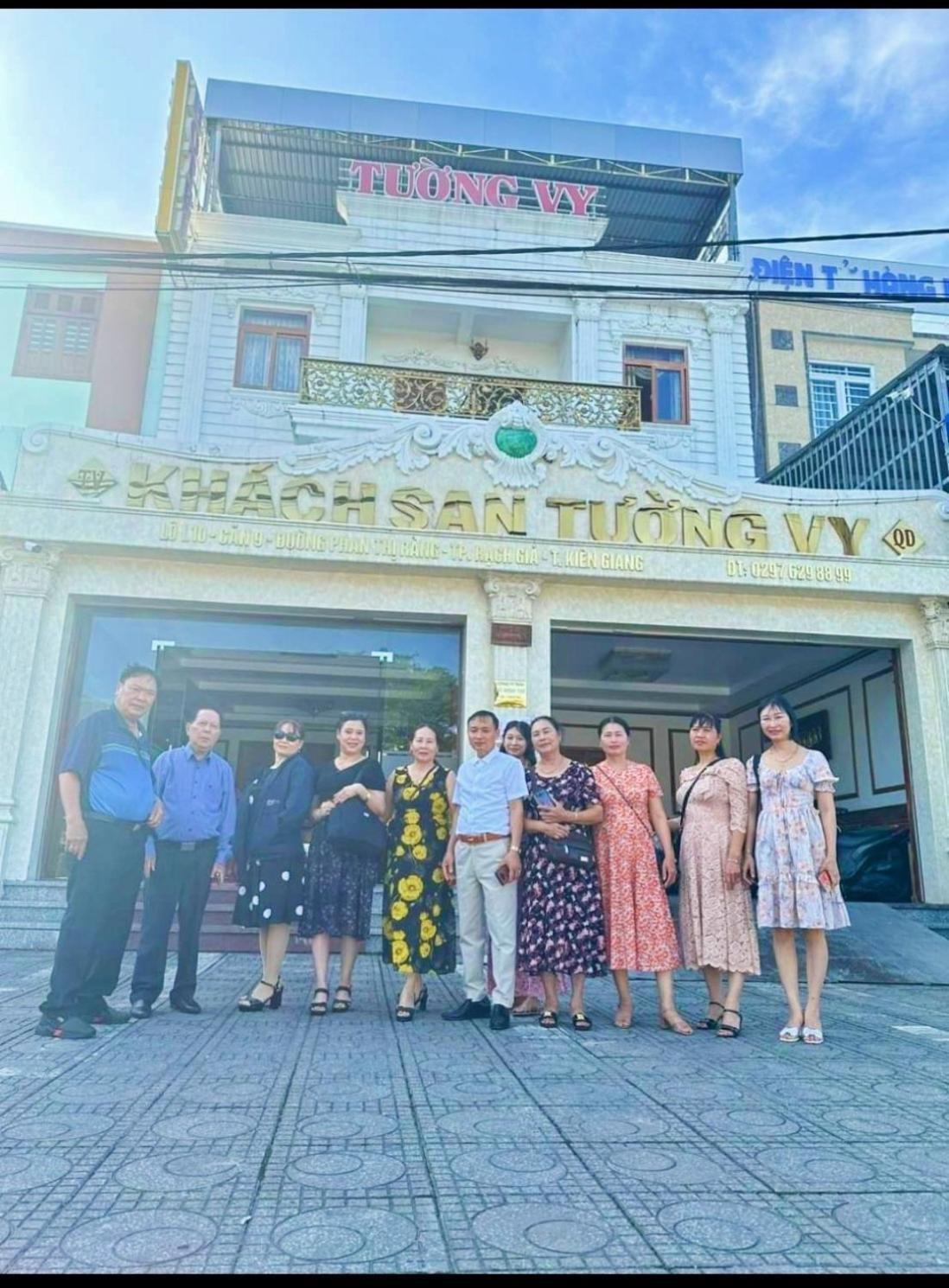 Khach San Tuong Vy Hotel Rach Gia Exterior photo